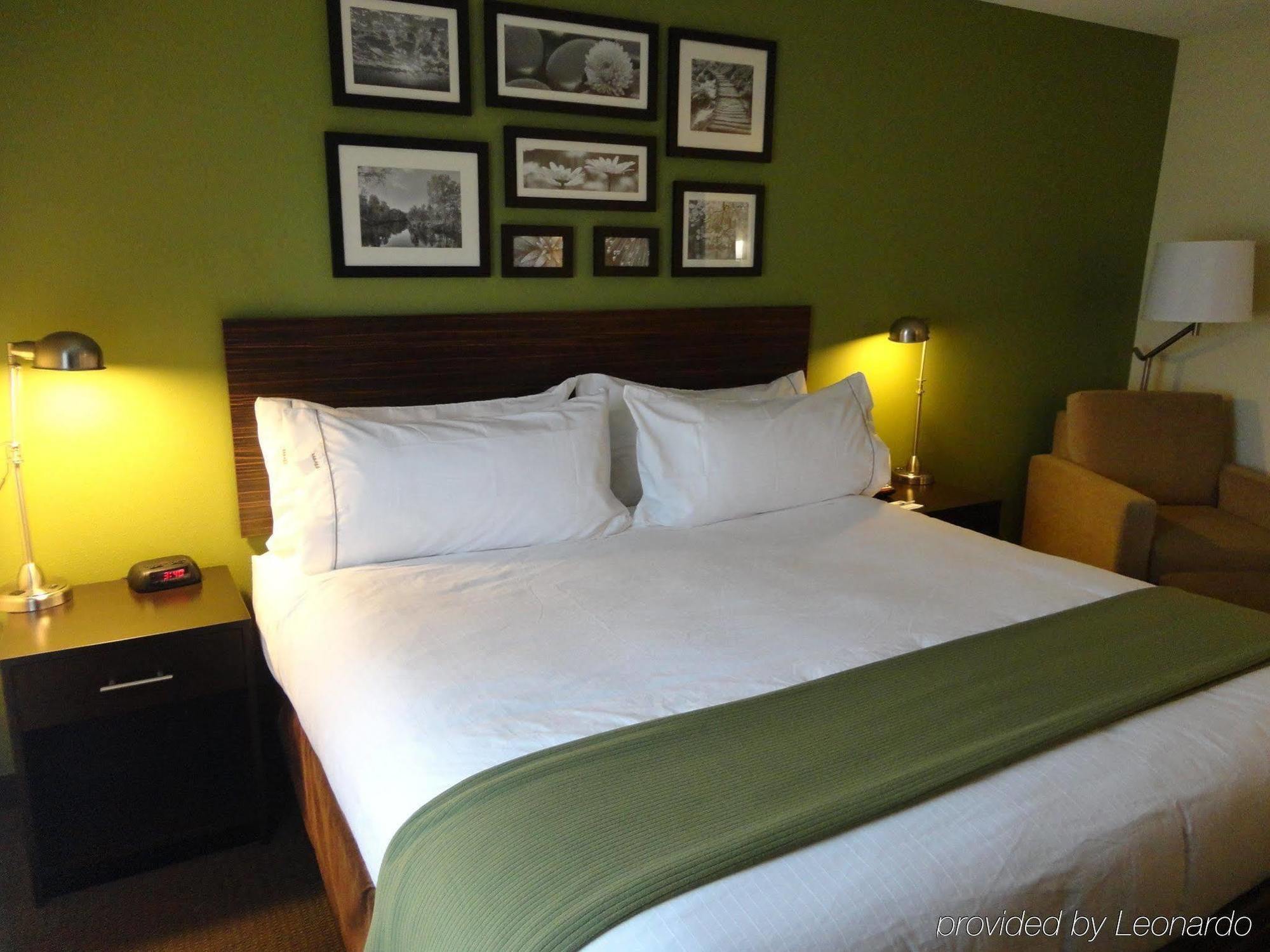 Holiday Inn Express Hotel & Suites Rogers By Ihg Eksteriør bilde